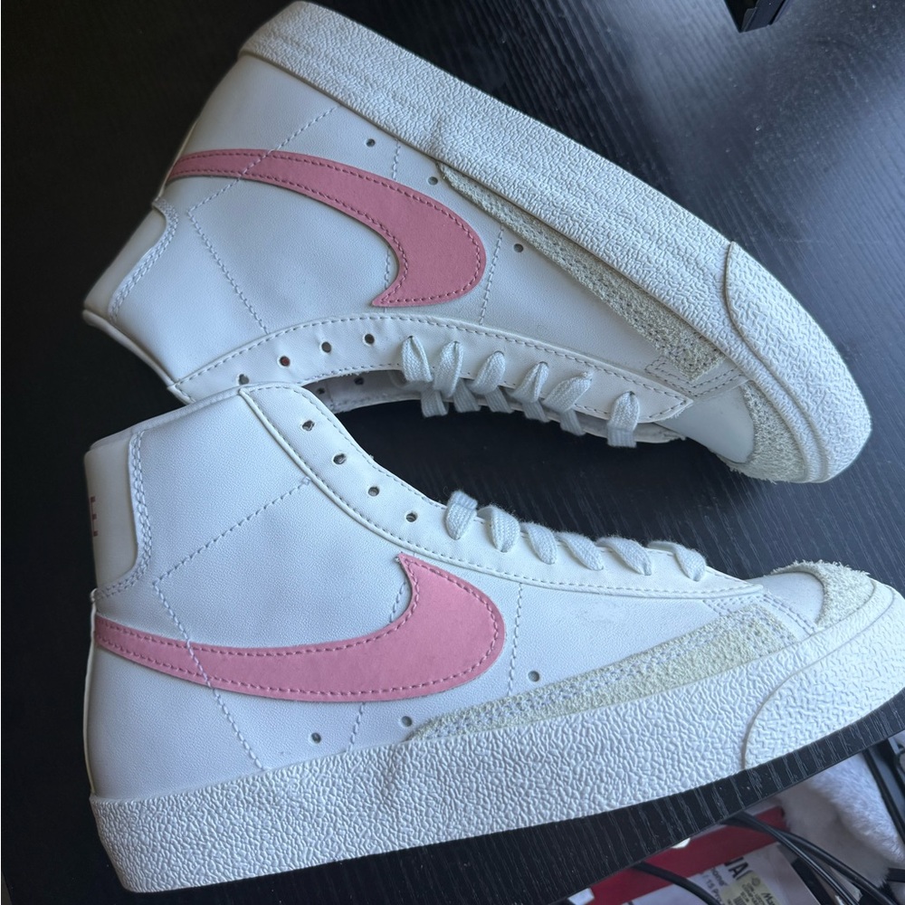 Nike Blazer Mid 77 White Pink Spell